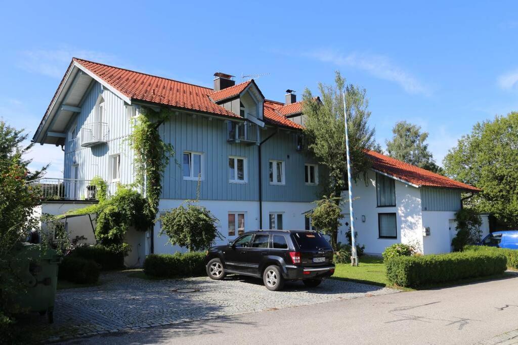 Ferienwohnung Laura Laeufers Chiemsee Holiday Home Gstadt Gstadt am Chiemsee Exterior photo